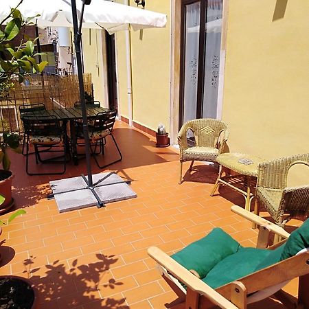 L'Oasi Di Sofia Appartamento Turistico Etnea Cavour Bellini Catania Exterior photo